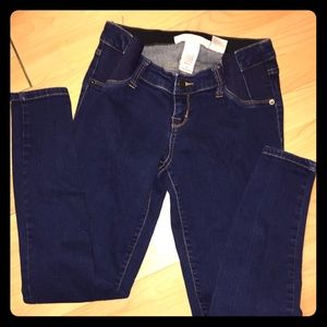 Dark side panel maternity jeans